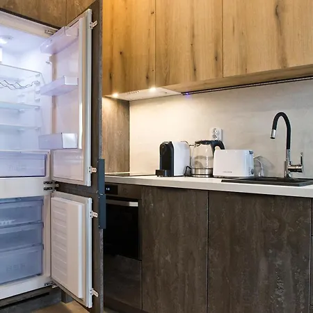 Apartment Komputerowa P&o Serviced *