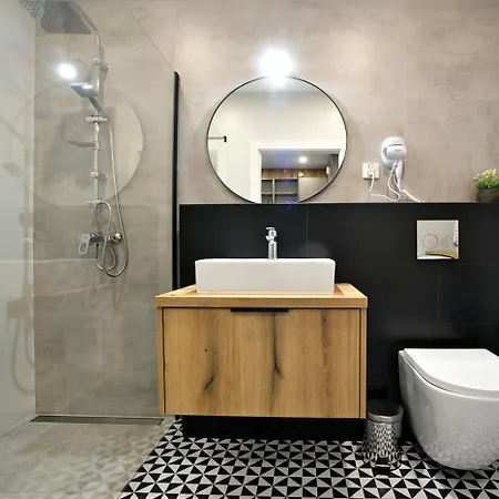 Apartment Komputerowa P&o Serviced *