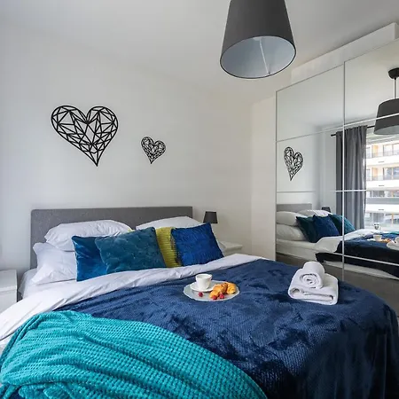Apartment Komputerowa P&o Serviced *